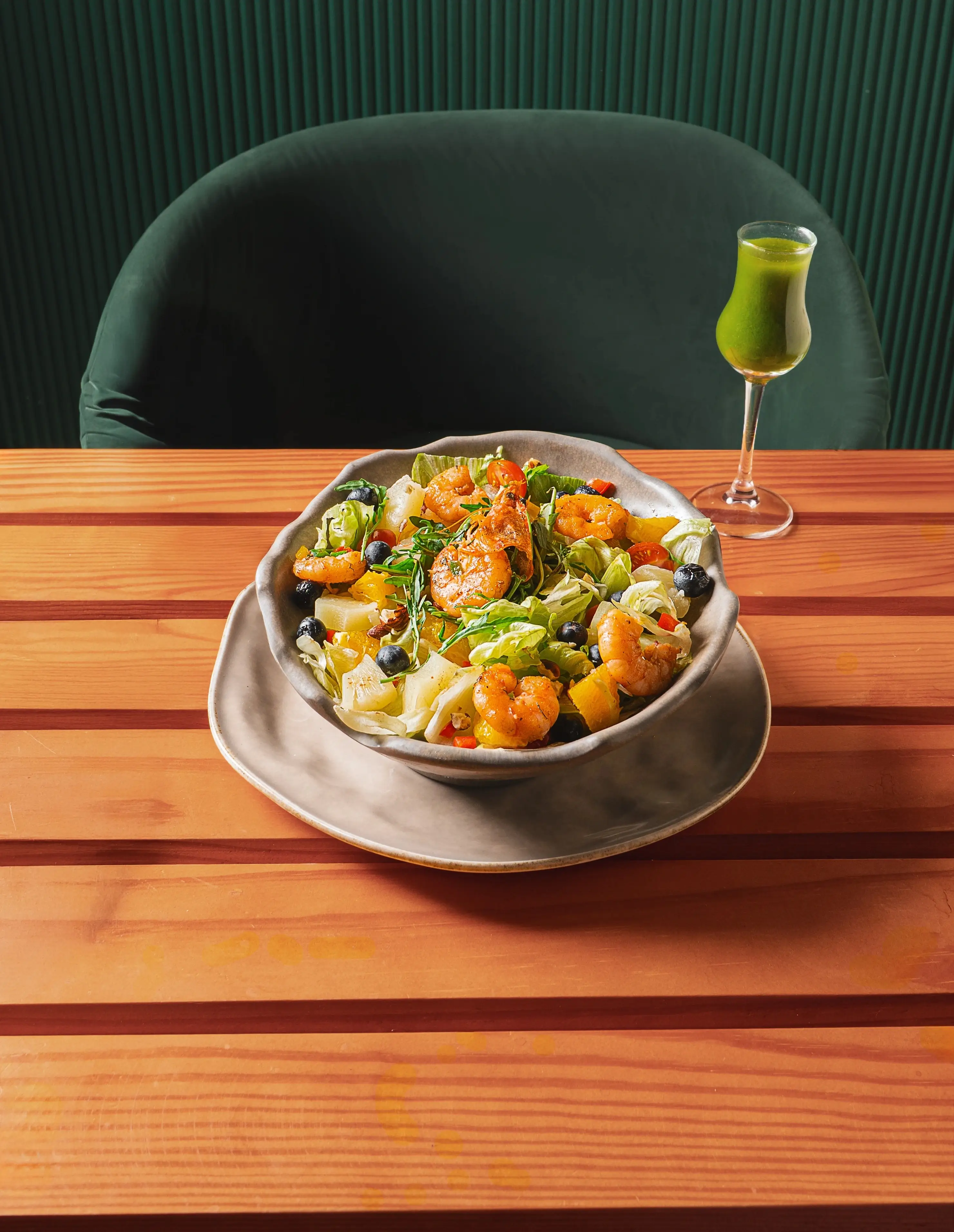 ${translations[currentLanguage].salad}